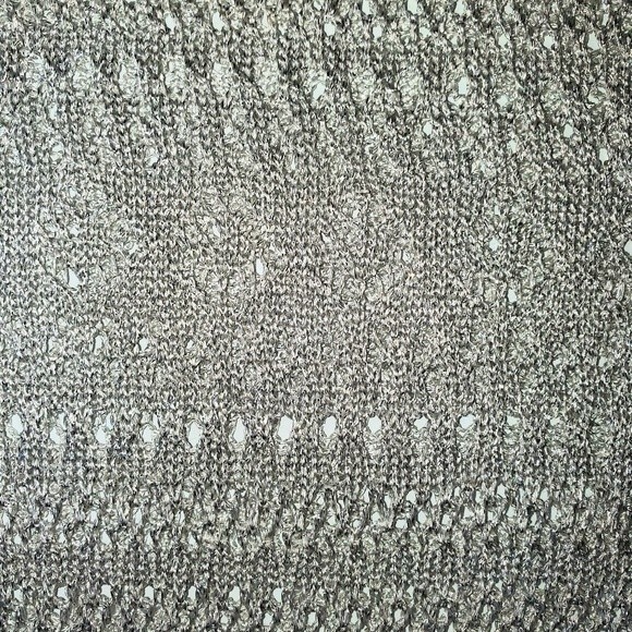 Vintage St. John Griffith Gray Silver Metallic Knit Crochet Top size 6 - Picture 4 of 7